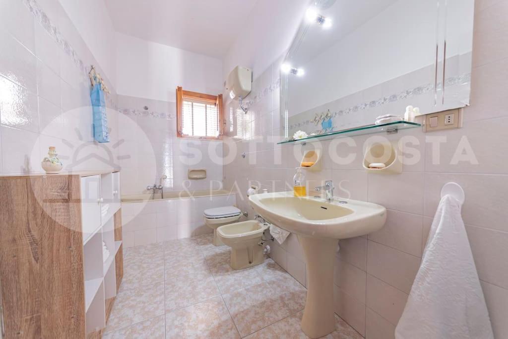 Lucy'S Flat - Melendugno Apartment ภายนอก รูปภาพ